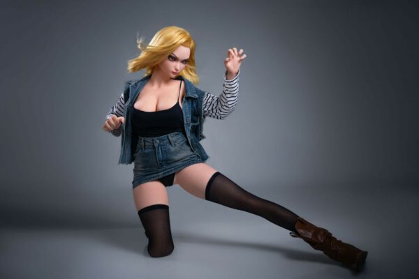 Android 18 Sex Doll - Dragon Ball Anime Figure